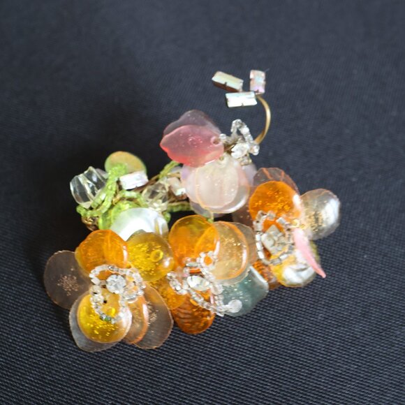 Christian Lacroix hand-wired animated impressionist flower petals BROOCH - Picture 8 of 9